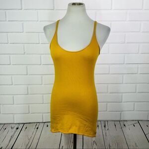 10/$25🦋 Gap Mustard Scoop Neck Sequin Back Tank - Size Small